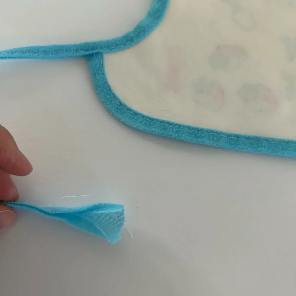 🦋 5/$25 - Playskool Hasbro Baby Bib - (Vintage from the late 90’s)